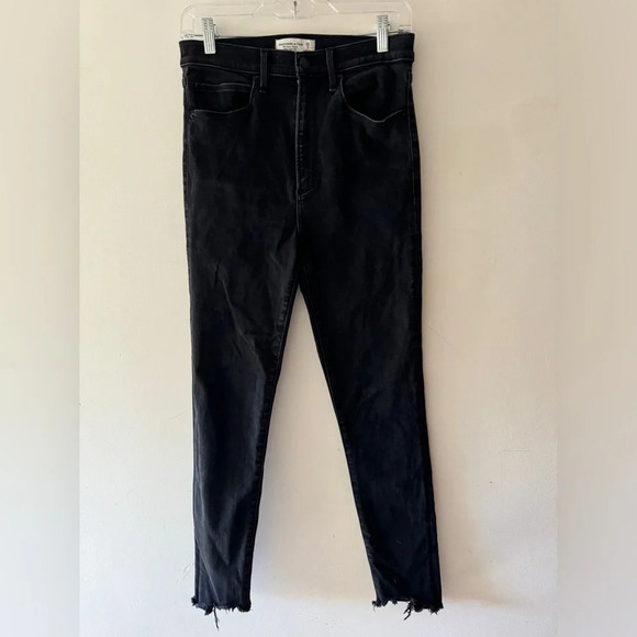 Abercrombie & Fitch The Super Skinny Ultra High Rise Black Distressed Hem Jeans - Picture 1 of 4